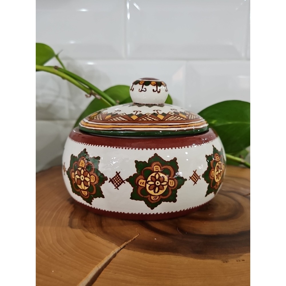 Hand - Painted Folk Art Ceramic Lidded‎ Pot, Possibly A Jewelry Holder